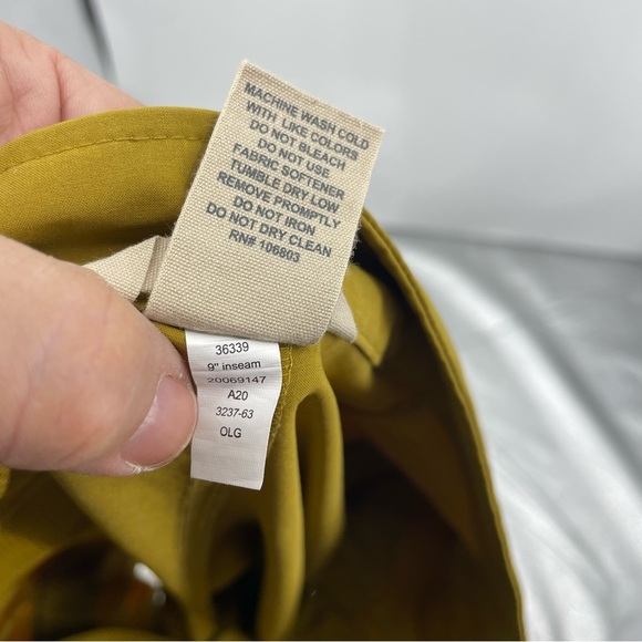 Duluth Trading Bull Moose Mustard Hybrid Shorts Mens Size 40 Inseam 9" - Picture 8 of 8